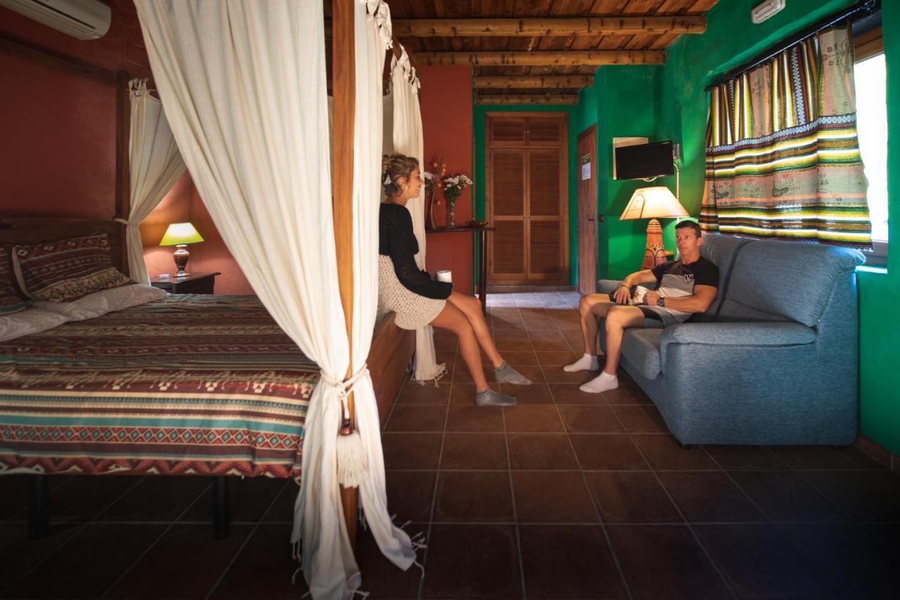 Tikal Boungalows Hotel Malcocinado  Exterior photo